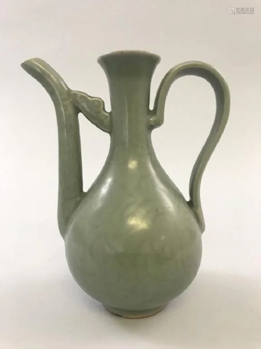 A beautiful longquan Glazed Carved Tea Pot