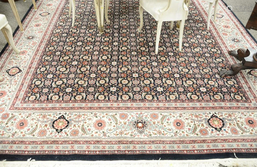 Oriental carpet. 9' 8