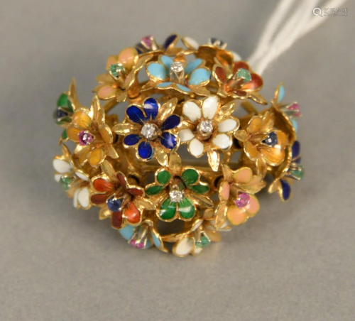 18K gold brooch made of multiple enameled flowers …