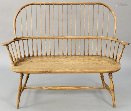 Oak Windsor style bow back bench (slightly loose)(fine