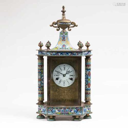 A Cloisonné Pendule<