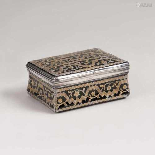 A Berlin Enamel Snuff Box with Ornamental Pattern