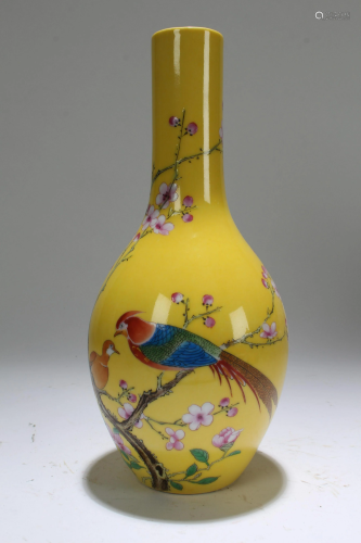 An Estate Chinese Yellow Porcelain Nature-sceen Display