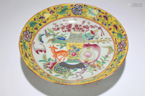 A Chinese Bat-framing Estate Fortune Porcelain Plate