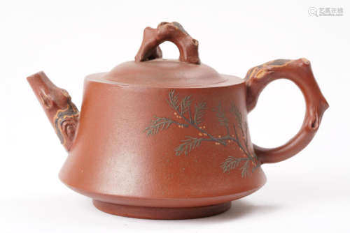 A Chinese Yixing Teapot.