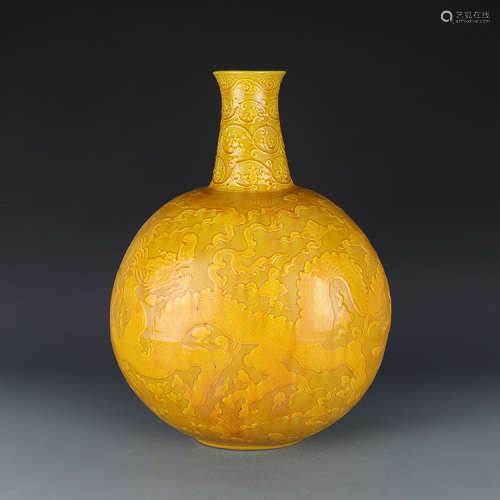 A Chinese Yellow glazed Porcelain Vase.
