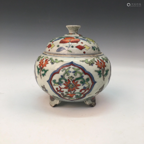 Chinese Doucai Tripod Censer and Cover, Chenghua …