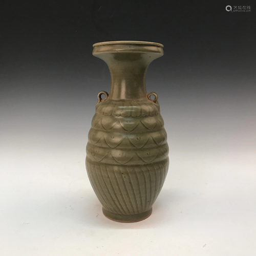 Chinese Longquan Kiln Vase