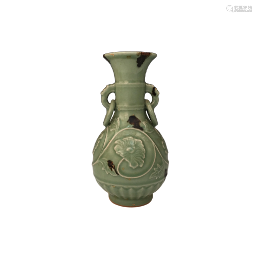 Chinese Green Glazed Vase