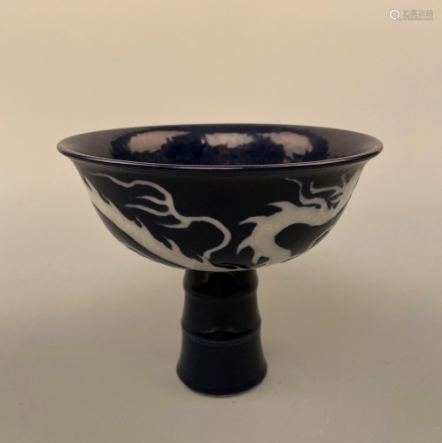 Chinese Blue-White Glazed 'Dragon' Standing Bowl