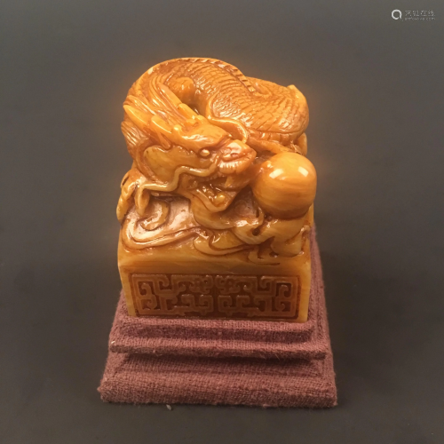 Chinese Tian Huang Stone Dragon Seal
