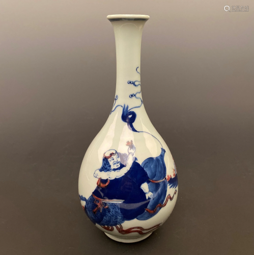 Chinese Blue-White-Red Figured Porcelain Vase 'Kangxi'