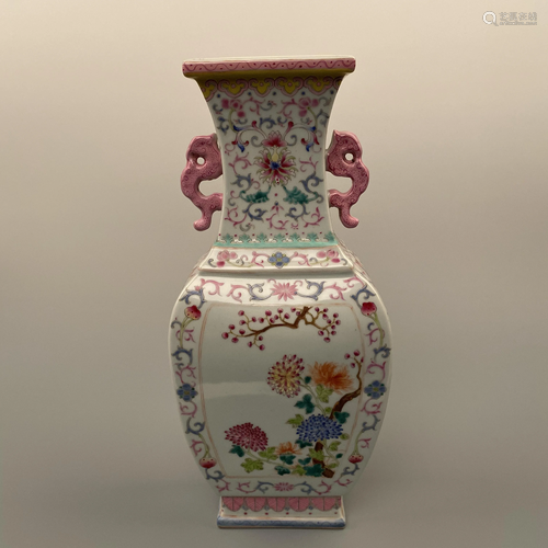 Chinese Famille Rose 'Flowers' Figured Vase with