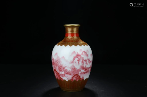 Qianlong Yanzhi Red Porcelain Bottle