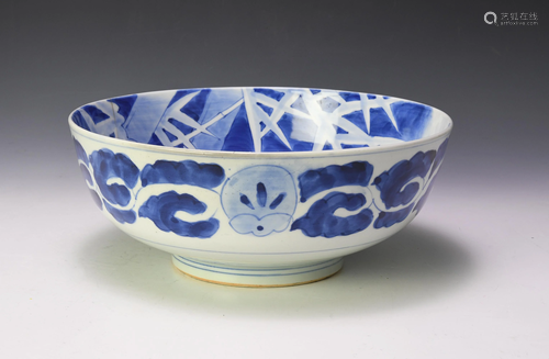 Japanese Arita Porcelain Center Bowl Late Meiji