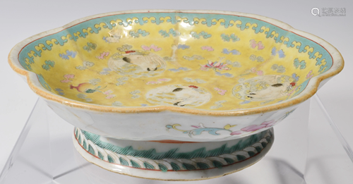 Chinese Canton Export Footed Bowl