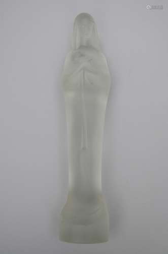 S.A. Uiterwaal: sculpture in glass 'Madonna', 1928 (36cm)