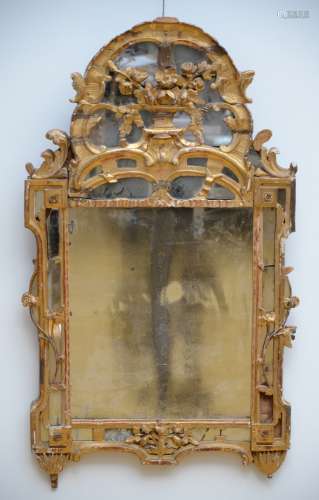 Louis XVI mirror in gilt wood (*) (65x116cm)