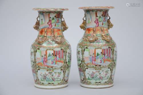 Pair of Chinese vases in Canton porcelain (36cm)