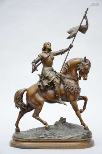 Statue in zamack 'Jeanne d'Arc', foundry stamp (*) (50x64cm)