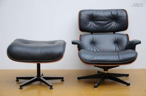 After Eames: lounge chair en ottoman