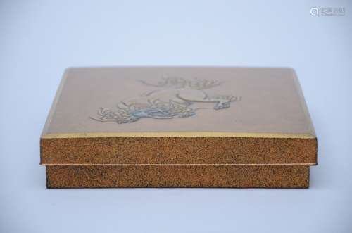 A writing box in lacquerware 'Suzuribako', Japan 19th century (23x21x4cm)
