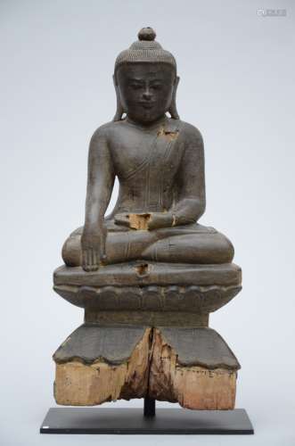 A Burmese Buddha in lacquered wood (*) (60cm)