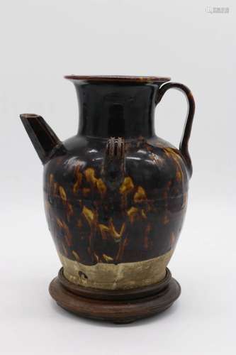 BROWN GLAZE DOUBLE EARS EWER