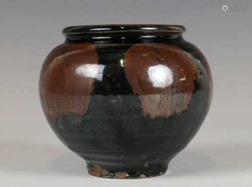 LUSHAN YAO BLACK GLAZE JAR