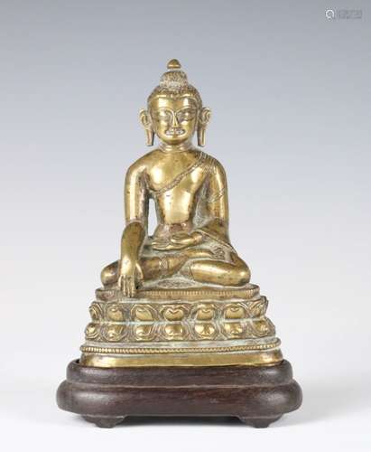 GILT BRONZE BUDDHA, QING DYNASTY