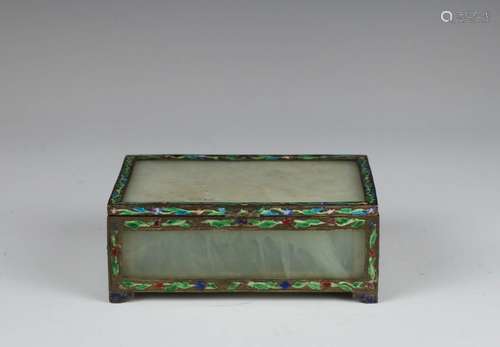 ENAMEL EMBROIDED JADE BOX