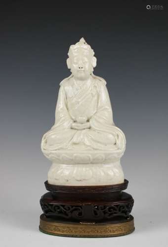 A BLANC-DE-CHINE  CRACKLE GUANYIN, QING