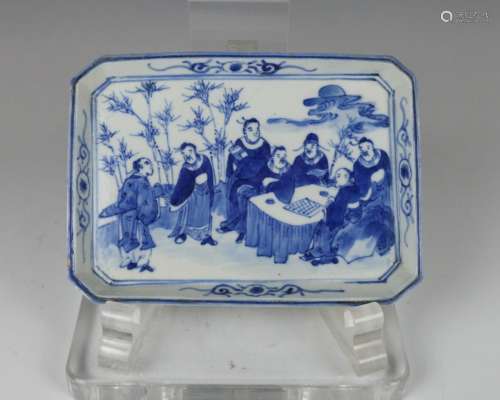 A BLUE AND WHITE SEVEN FIGURES PLATE QING