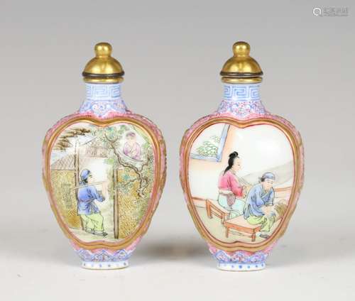 A PAIR OF FAMILLE ROSE SNUFF BOTTLES REPUBLIC P SH