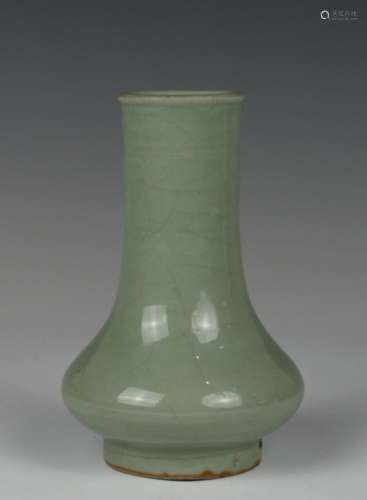 LONGQUAN BOTTLE VASE BEFORE MING