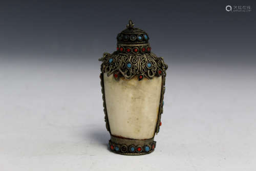 Chinese Bone Snuff Bottle