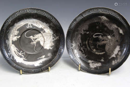 Pair of Japanese hand painted dragon plates.