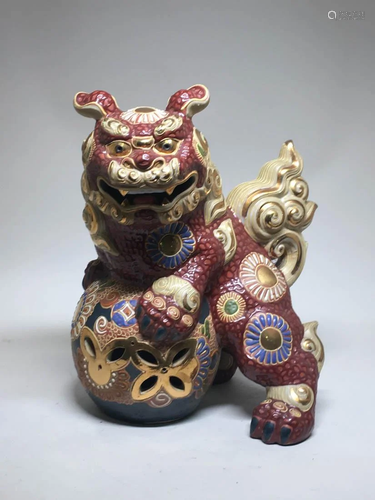 Japanese Kutani Porcelain Shishi