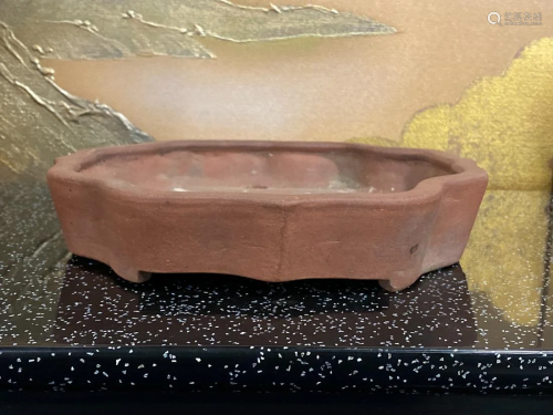 Chinese Yixin Pottery Lobbed Planter