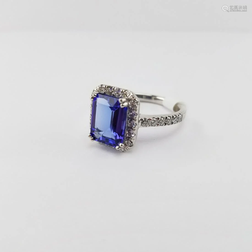 2.65ct Tanzanite & Diamond Platinum Ring