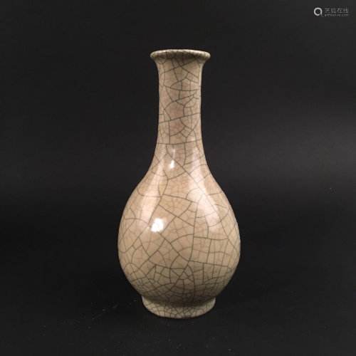 Chinese Guan Type Porcelain Vase