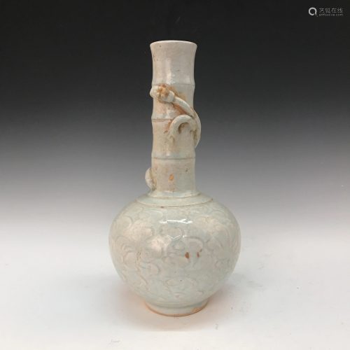 Chinese Hutian Kiln Chilong Bottle Vase