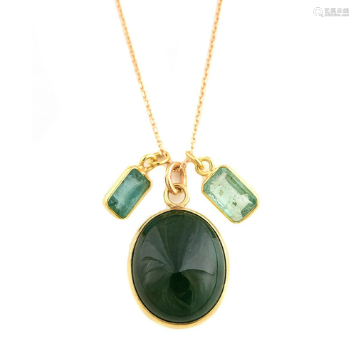 Emerald, 18k Yellow Gold Pendant Necklace.