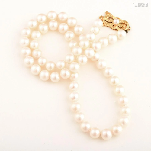 Mikimoto Cultured Pearl, 18k Yellow Gold Necklace.