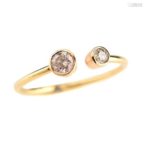 Diamond, 18k Yellow Gold Ring.