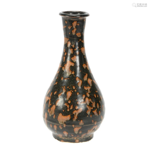 Chinese Jizhou Brown Glazed Pear-Shaped Vase