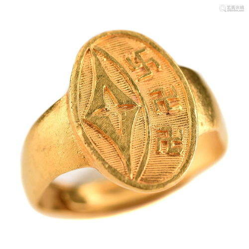 Asian 22k Yellow Gold Ring.