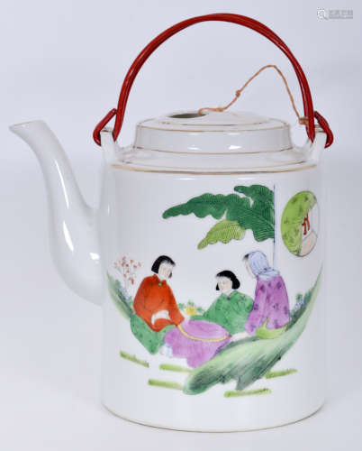 50年代 粉彩人物茶壶