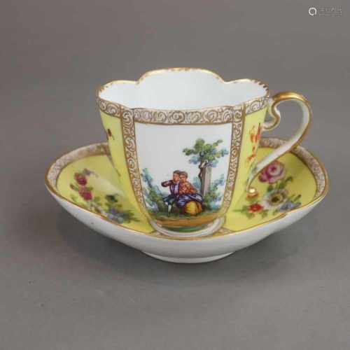 Tasse mit Untertasse mit Watteau-Szenen - Meissen