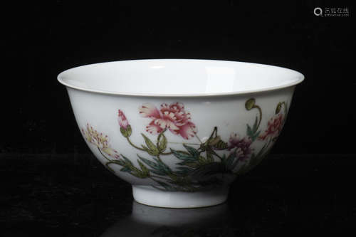 FAMILLE ROSE 'FLOWERS' BOWL